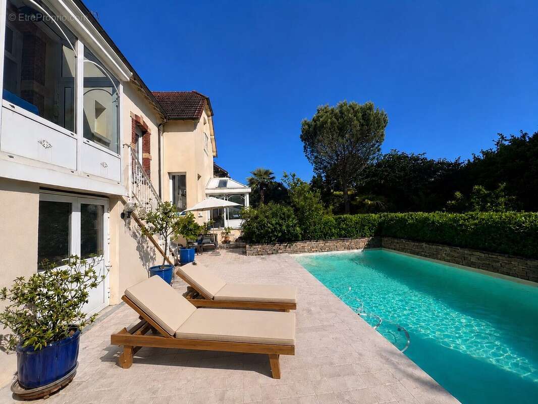 Maison à NUITS-SAINT-GEORGES