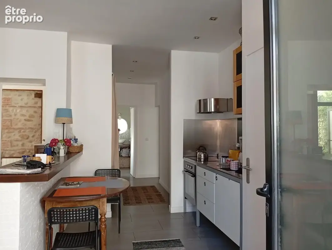 A vendre à Perpignan 149000€ - Appartement T4 rénové avec patio. - photo 2