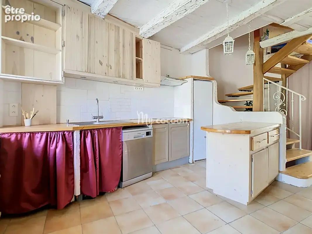 Maison - T5 - 141 m² - photo 11