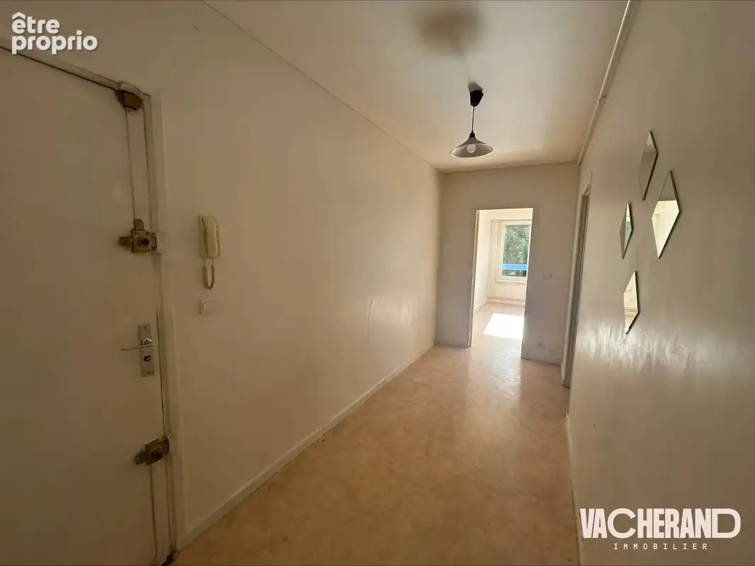 Appartement 2 pièces 67 m² à vendre à Lille (59000) - photo 2