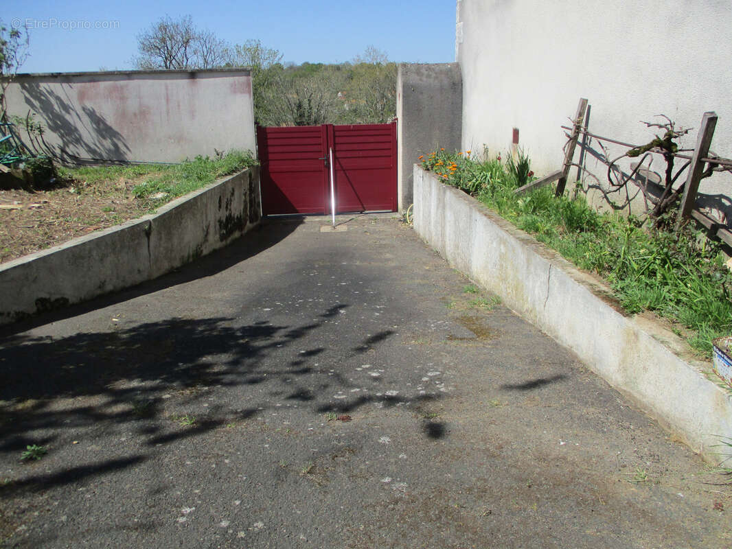 Maison à CEAUX-EN-COUHE