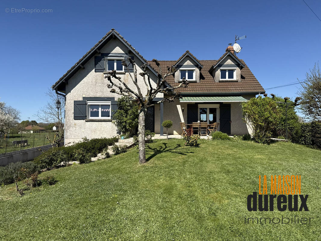 Maison à DAMPIERRE-SUR-SALON