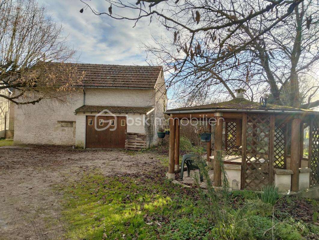  Maison familiale en pierre – 130 m² – Parçay-sur-Vienne - photo 10