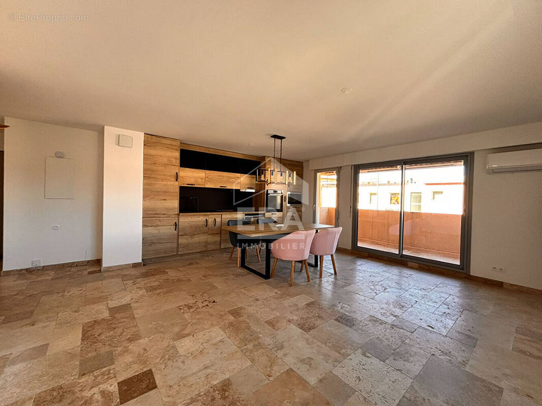 Appartement à FREJUS