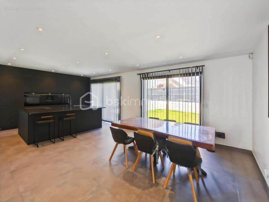 Maison à SAINT-WITZ