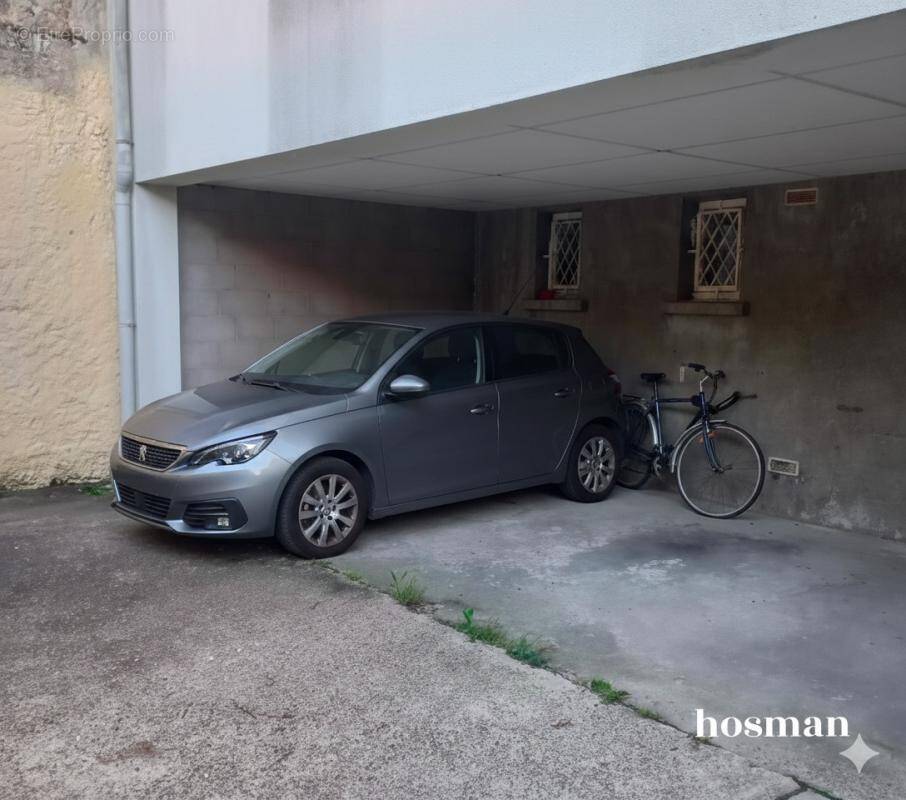 Parking à BORDEAUX