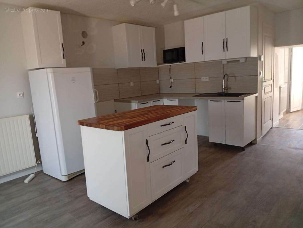 A vendre maison renovee rare / 37220 crouzille / 127m²/ dpe  c / 4 ch / spas fermer - photo 5