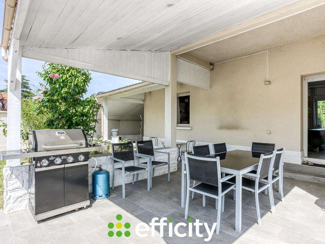 Maison à SAINT-FONS