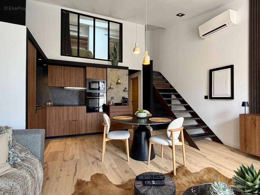 Appartement à FREJUS