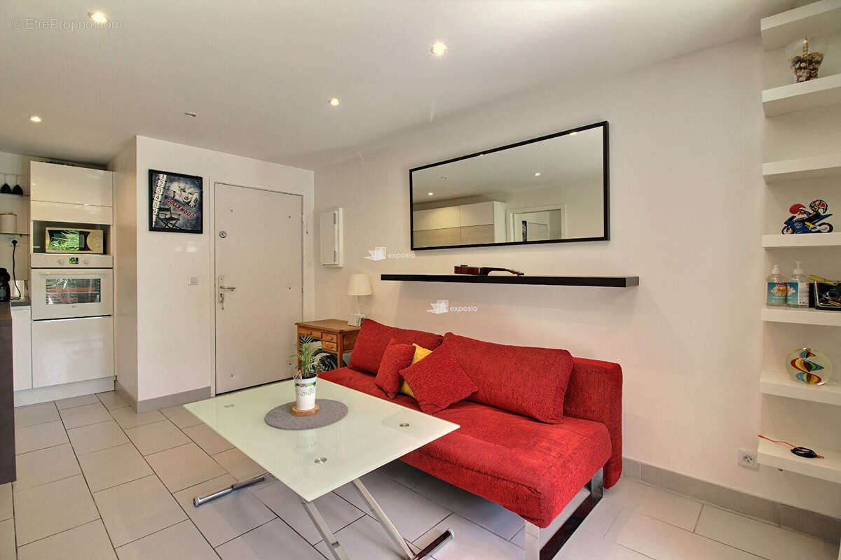 Appartement à VALLAURIS