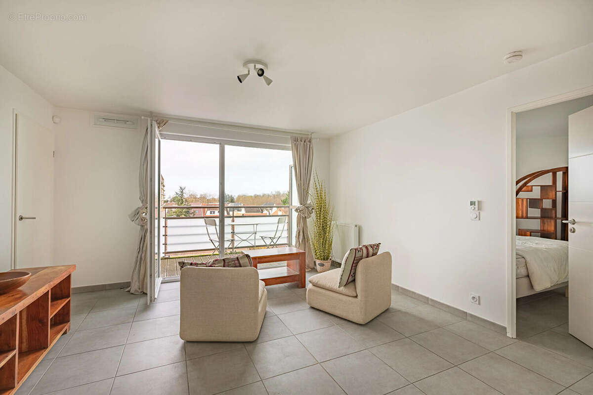 Appartement à CHENNEVIERES-SUR-MARNE