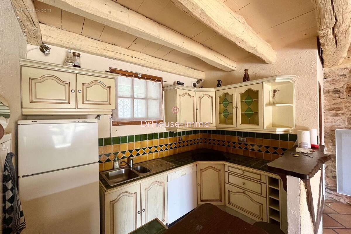 Maison à BROUSSES-ET-VILLARET