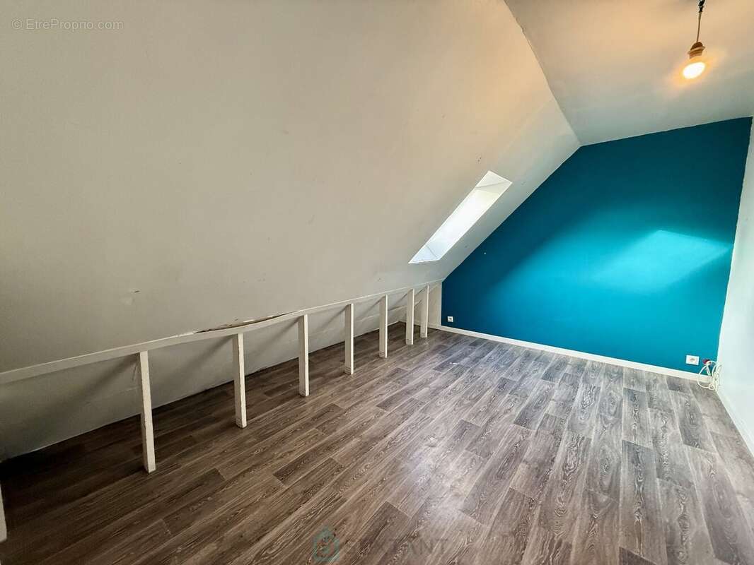 Maison à HEUBECOURT-HARICOURT