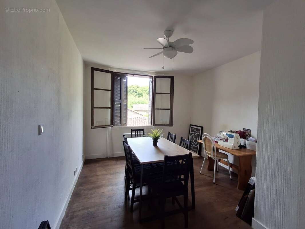 Maison à AVAILLES-LIMOUZINE