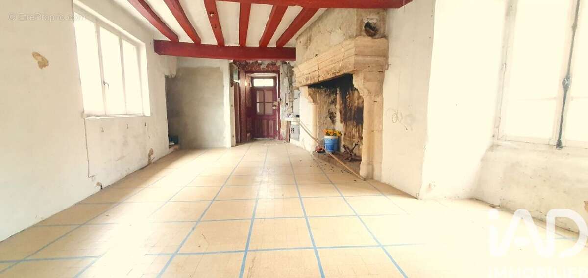 Maison 50 m² à Nogent-Le-Bernard  - photo 2