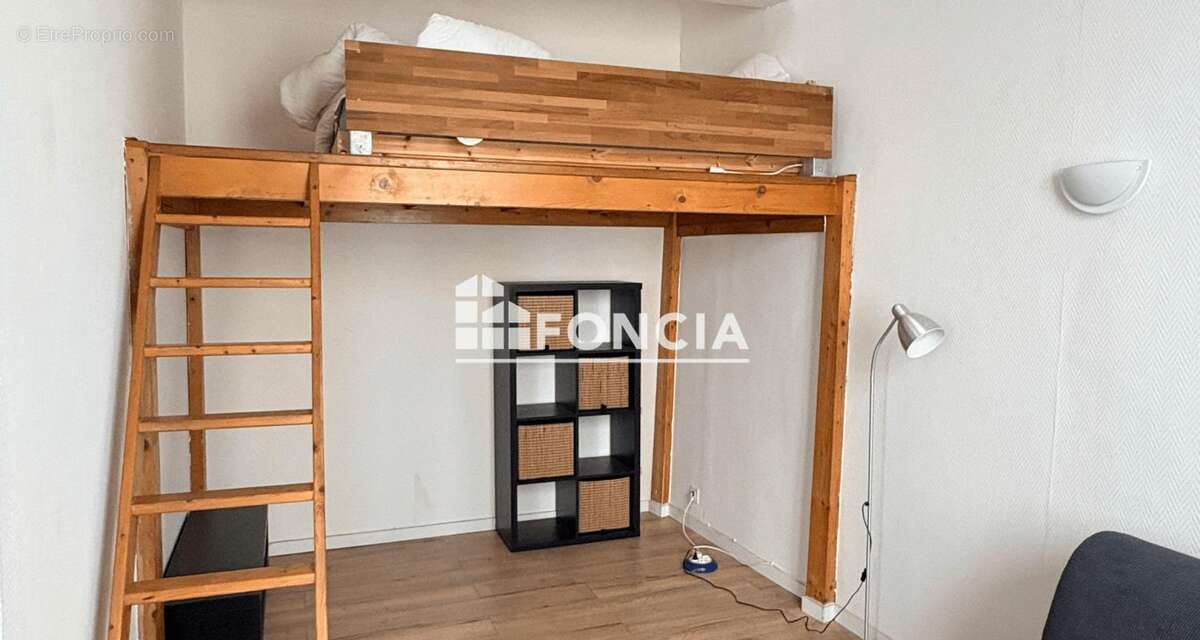 Appartement à MARSEILLE-2E