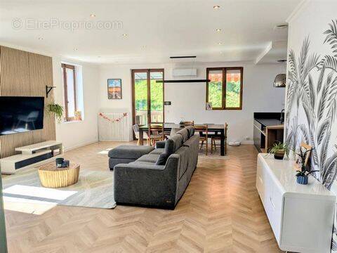 Appartement à EVIAN-LES-BAINS