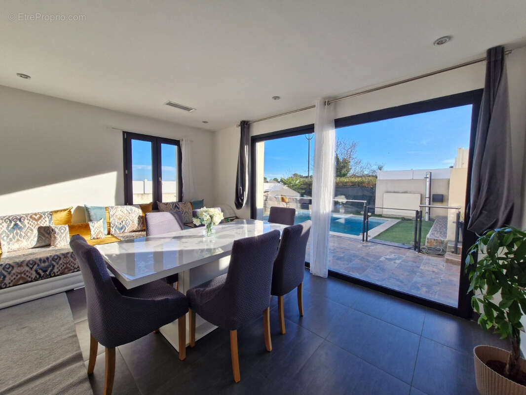 Maison à RESTINCLIERES