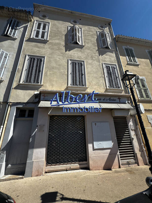 Commerce à LA SEYNE-SUR-MER