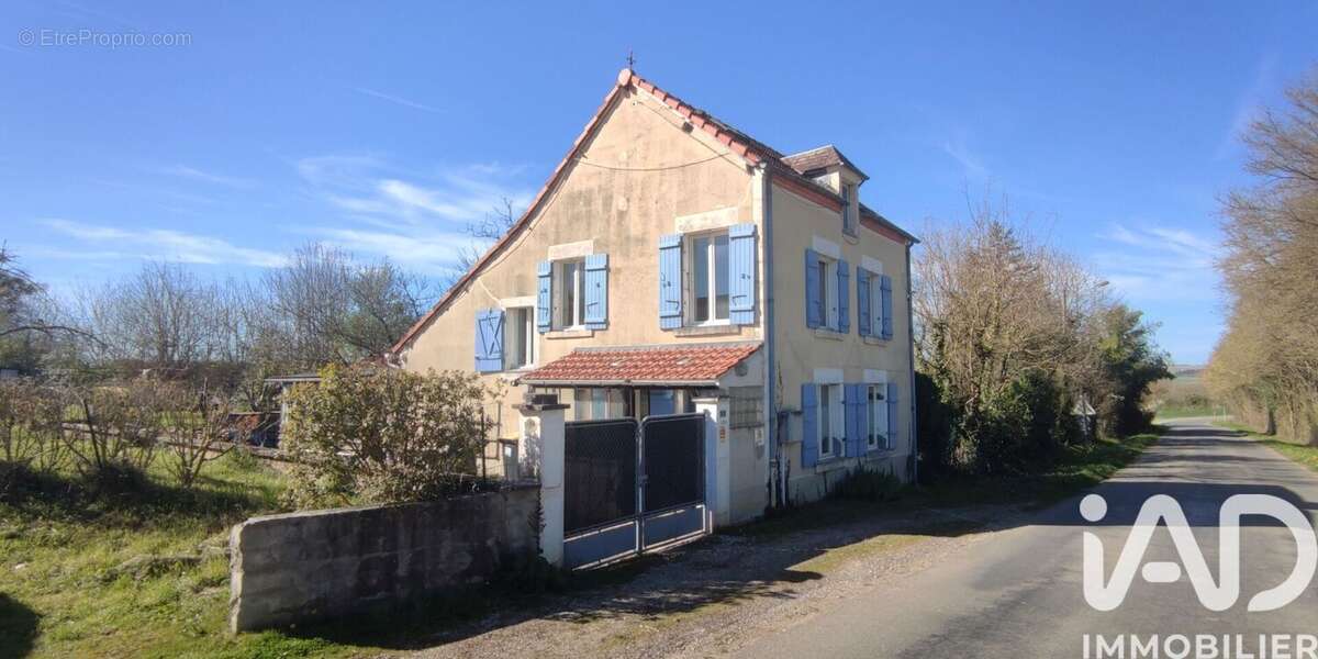 Maison 82 m² à Gardefort  - photo 2