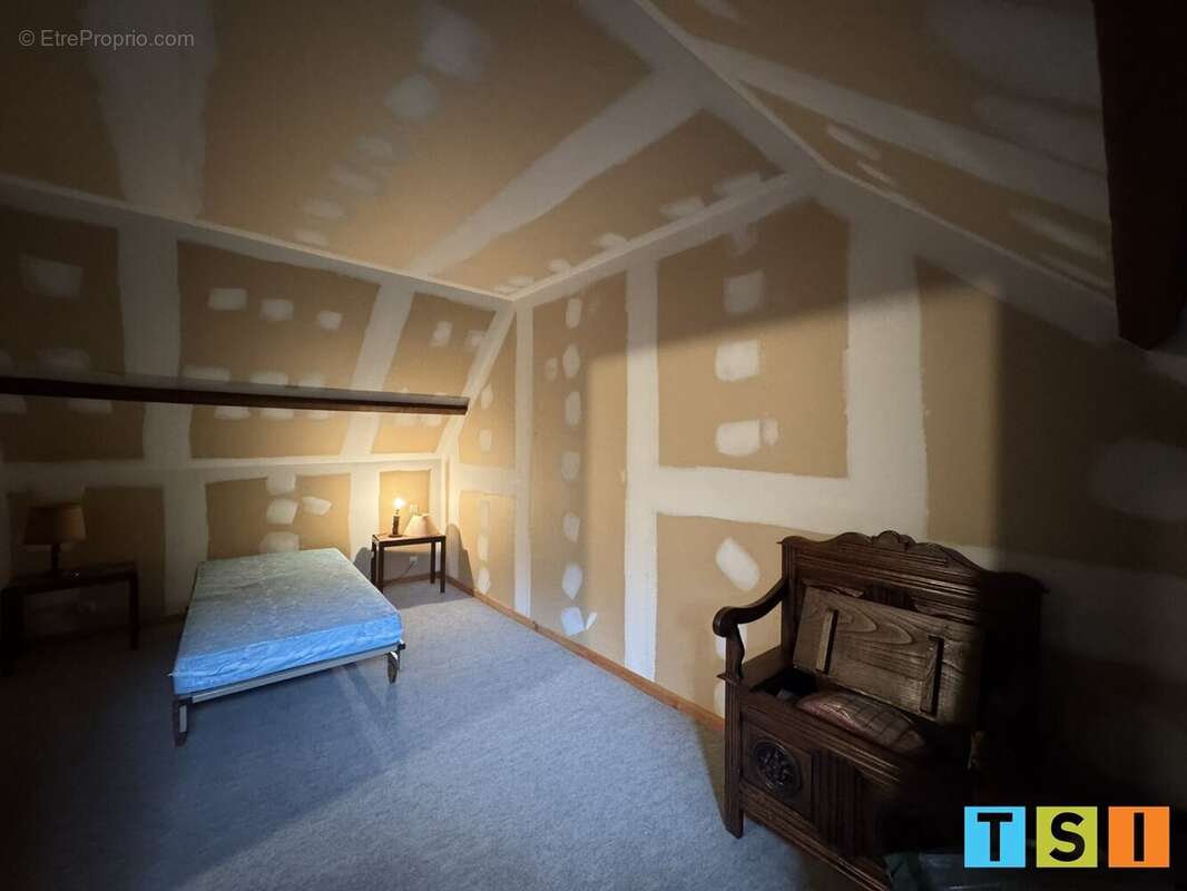 Maison à JUZET-D'IZAUT