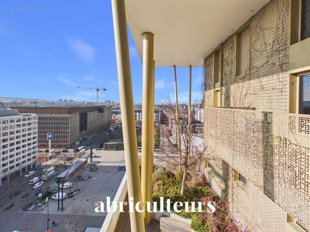 Appartement à AUBERVILLIERS