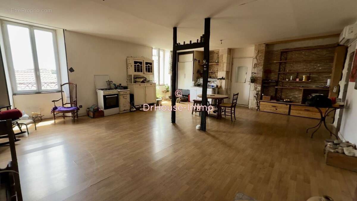 Appartement 84 m² à Puy-L'eveque  - photo 10