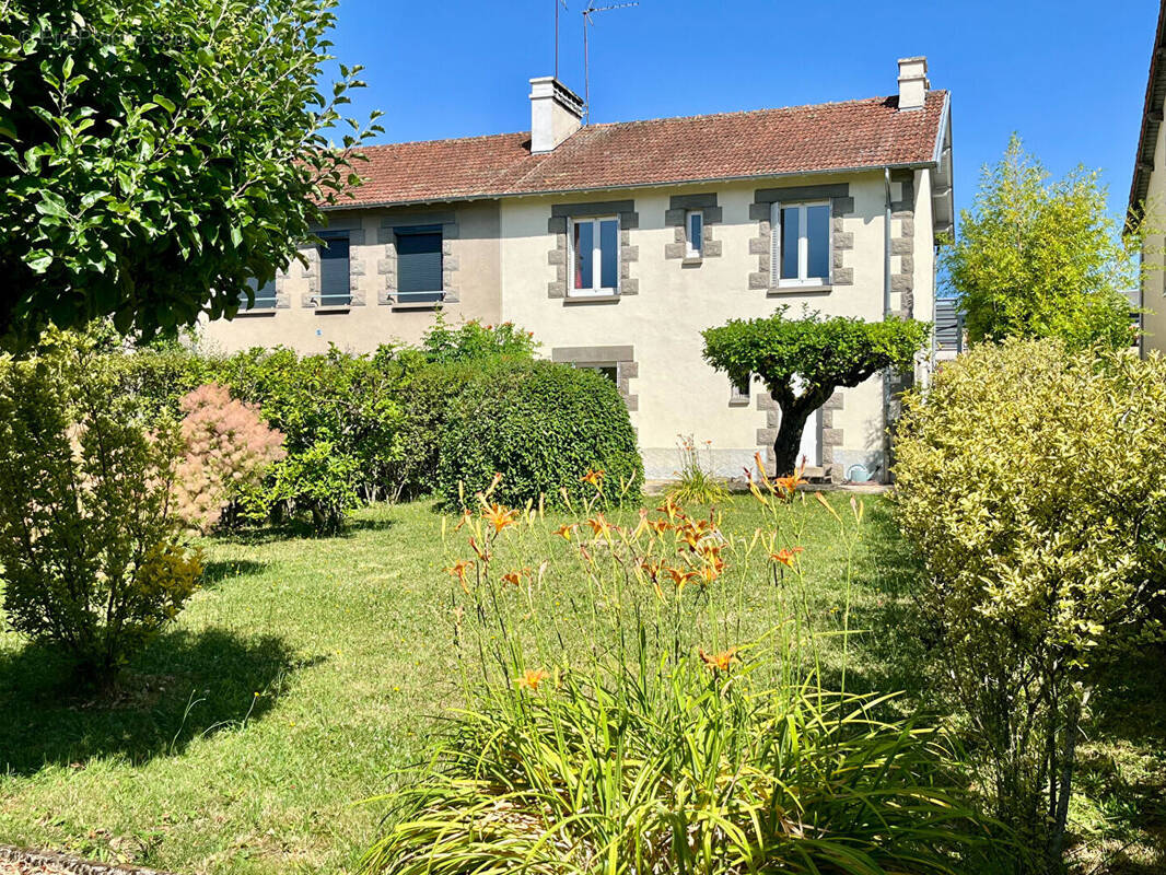 Maison à AURILLAC