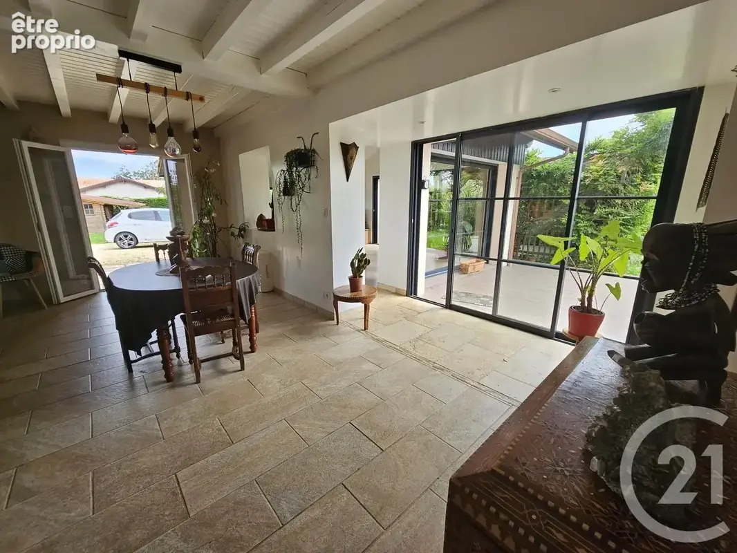 Maison 6 pièces 214 m² à vendre à Habas (40290) - photo 8