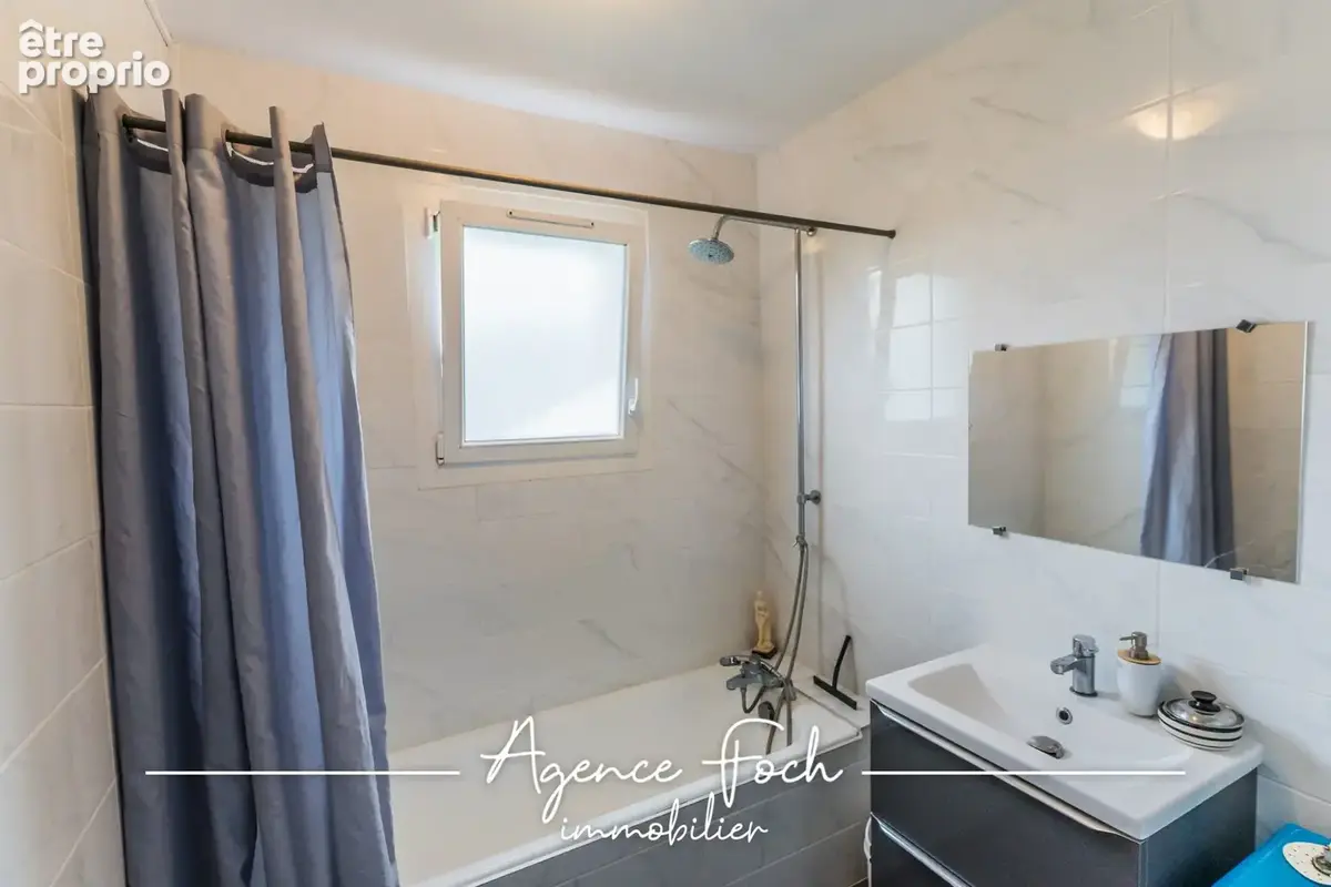 Appartement 4 pièces 97 m² à vendre à Bagneres-De-Bigorre (65200) - photo 6