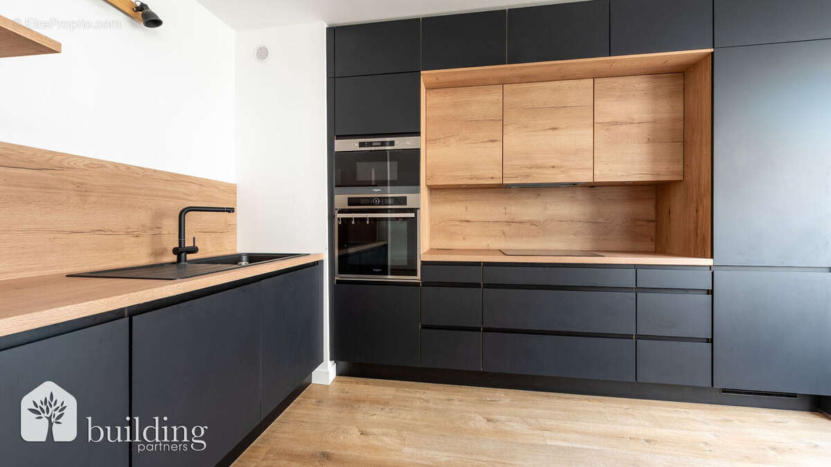 Appartement à LEVALLOIS-PERRET