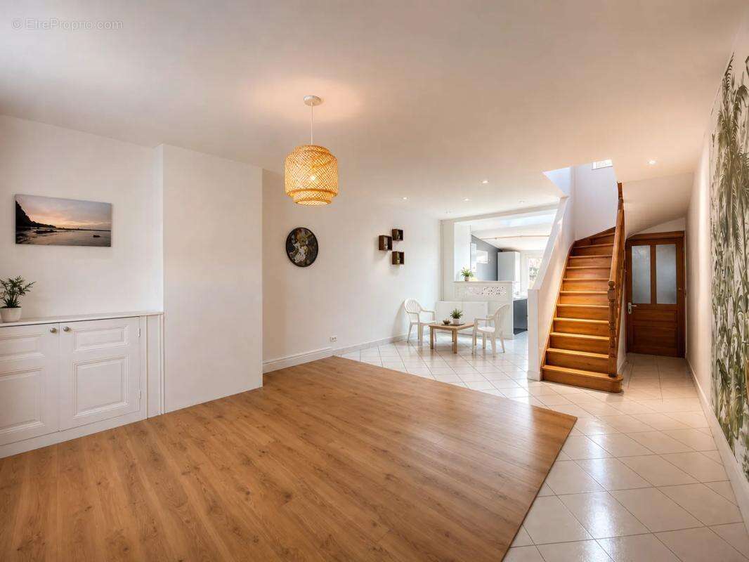 Maison de 4 pièces de 105 m² à Boulogne-sur-Mer - photo 2