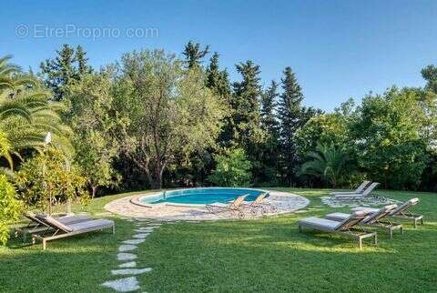 Maison à MOUGINS
