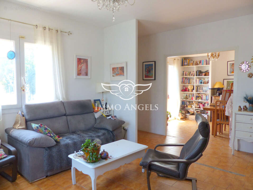 Appartement 101 m² à Lunel-Viel  - photo 3