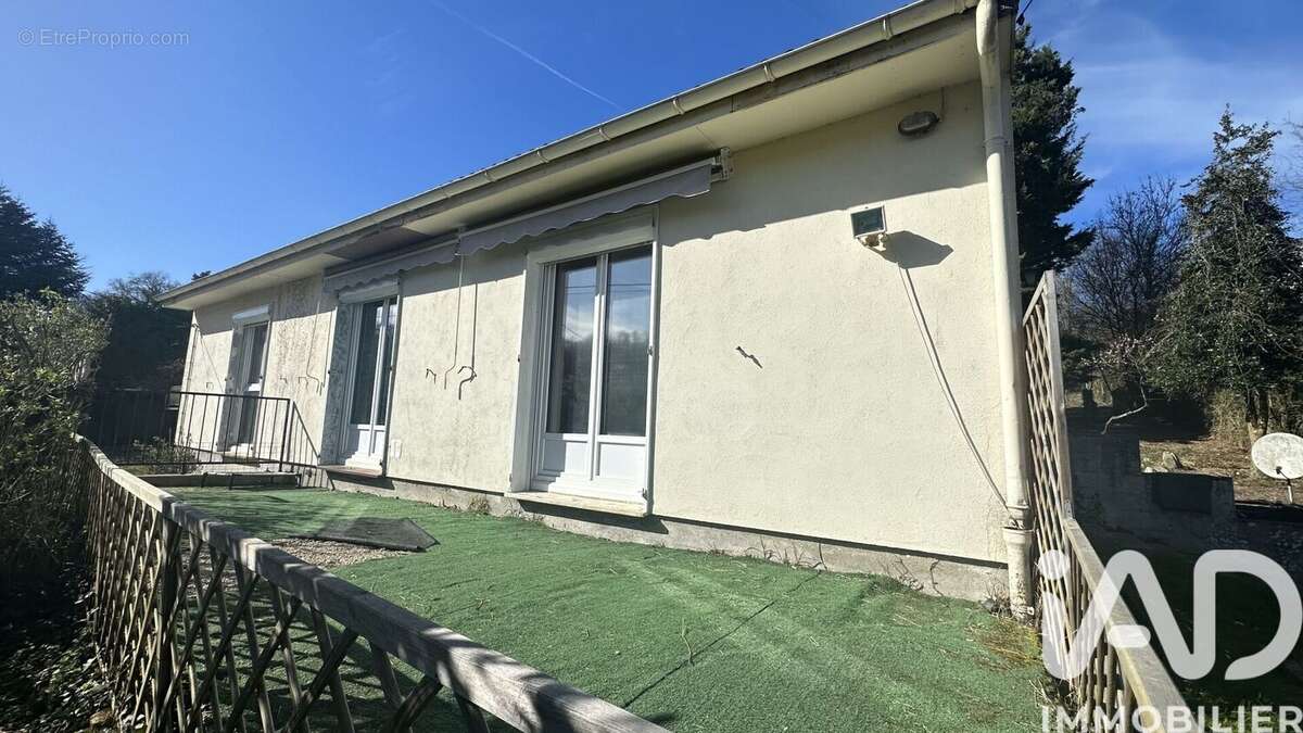 Maison 88 m² à Fay-Les-Nemours  - photo 2