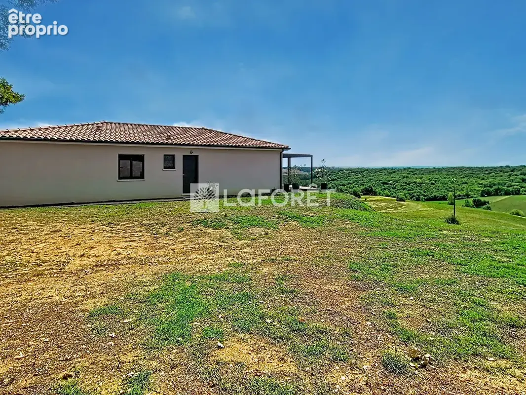 Maison récente avec vue exceptionnelle à Tauriac - photo 2