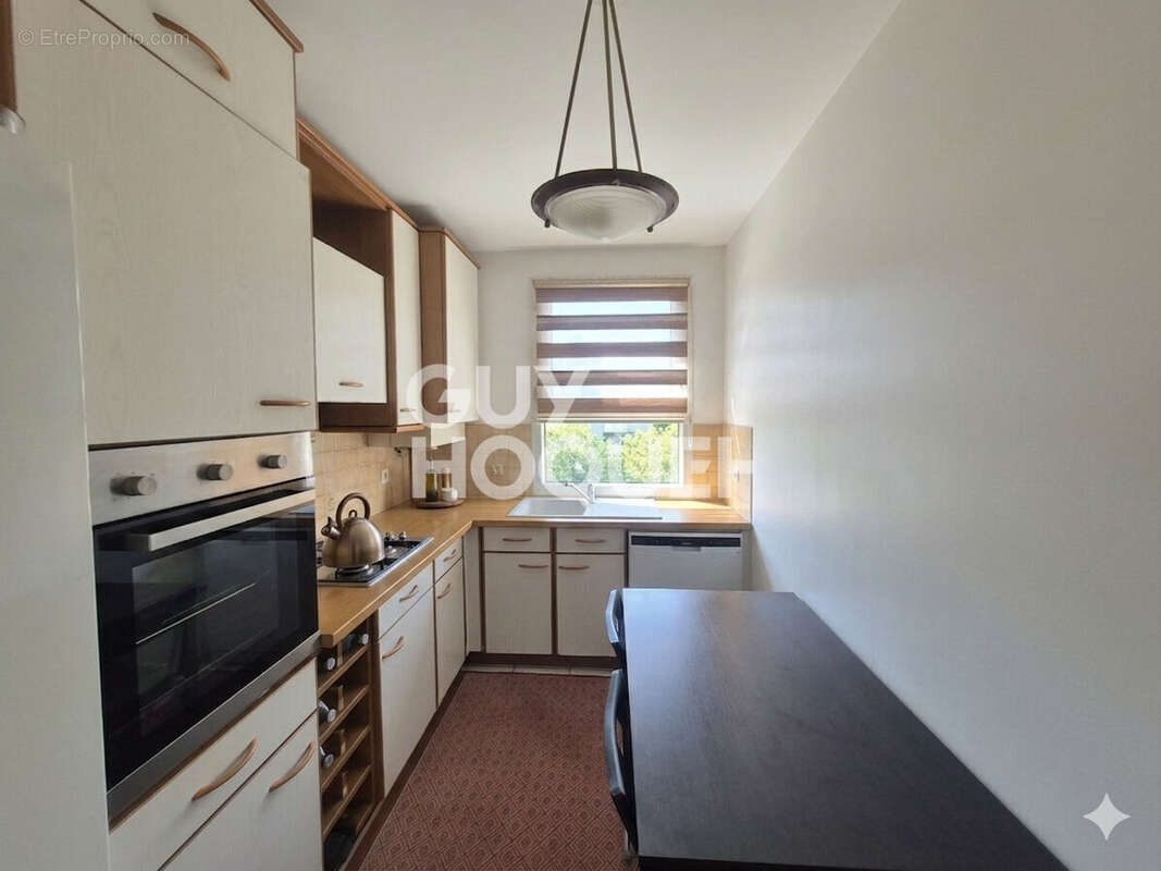 Appartement à LE BLANC-MESNIL