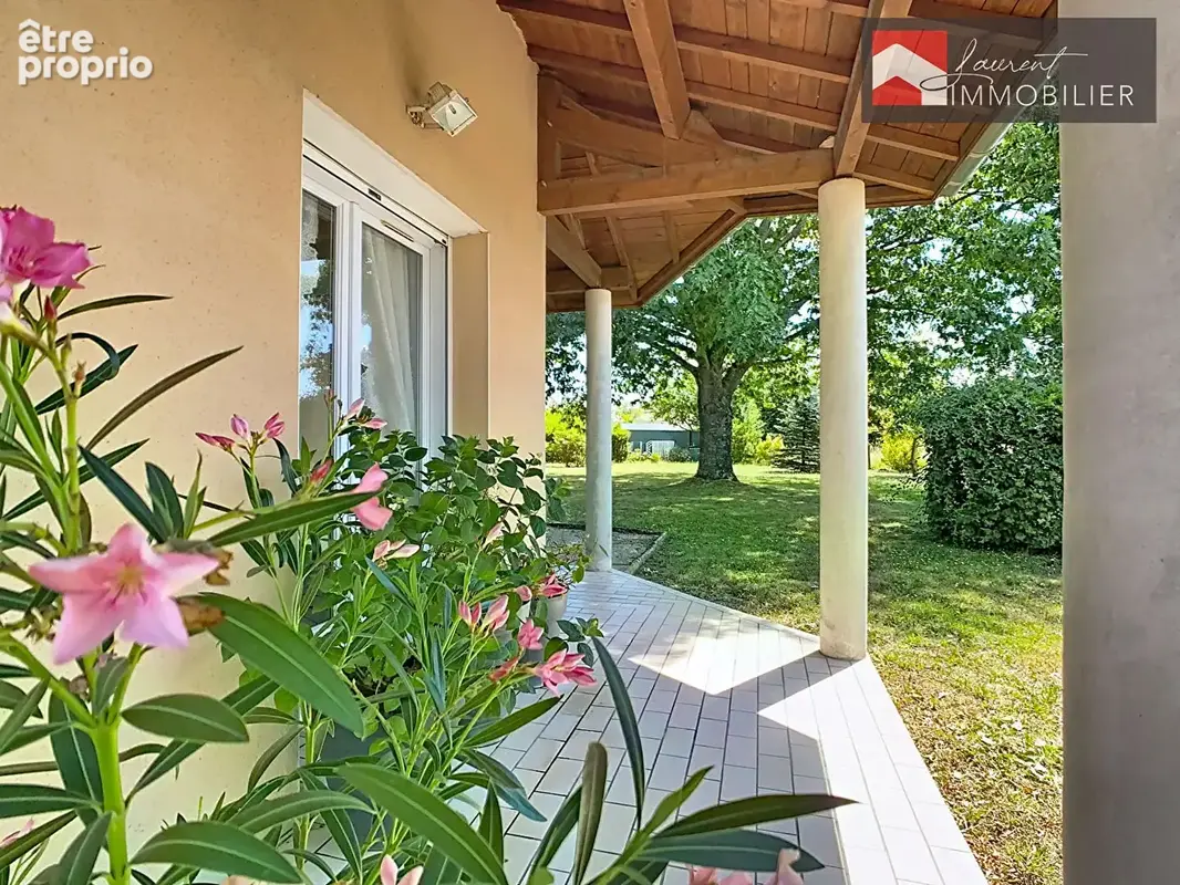 Simandre - Maison de plain-pied de 108 m² avec vaste terrain - photo 7