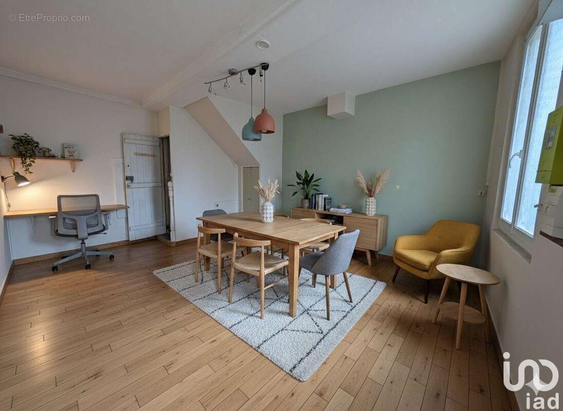 Photo 3 - Commerce à DANZE