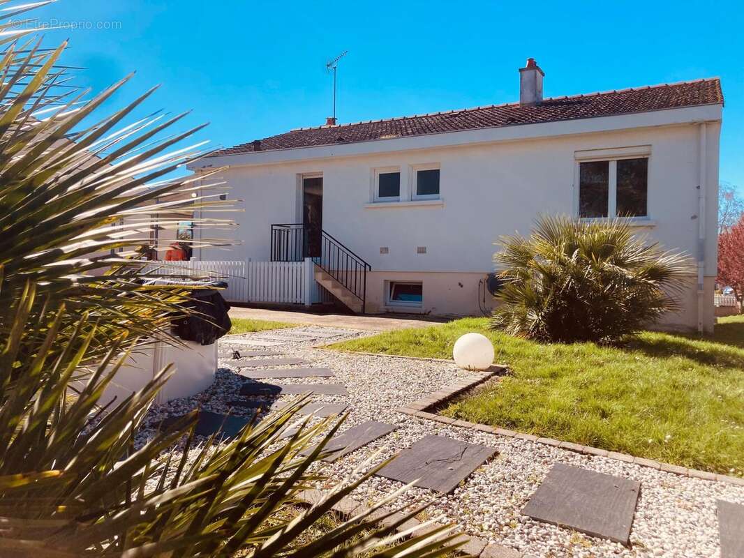 Photo 2 - Maison à SALIGNY
