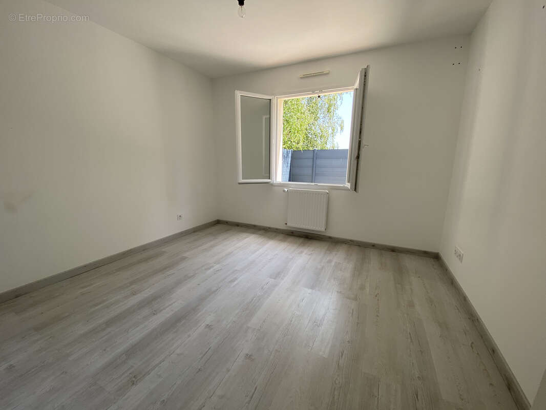 Une opportunité rare à Saint-Ay - photo 5