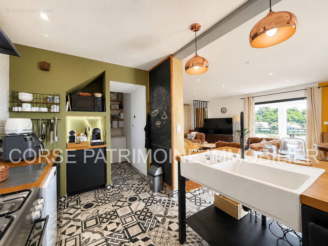 Maison composée de deux appartements indépendants sur les hauteurs de Folelli - photo 12