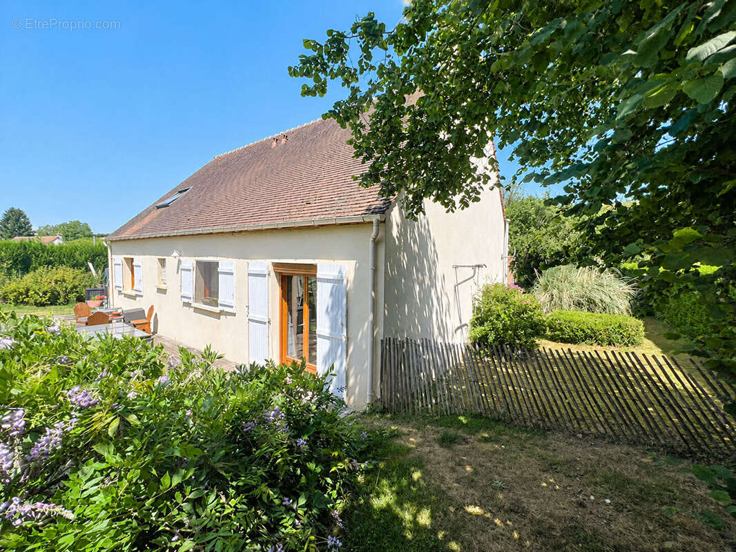 A VENDRE - Maison proche de Chaumont en Vexin - PLAIN PIED DE VIE - 5 chambres - garage - 1000 m² de terrain - photo 11