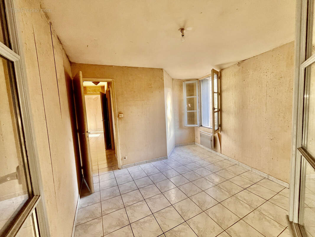 Maison à MONTREUIL-BELLAY