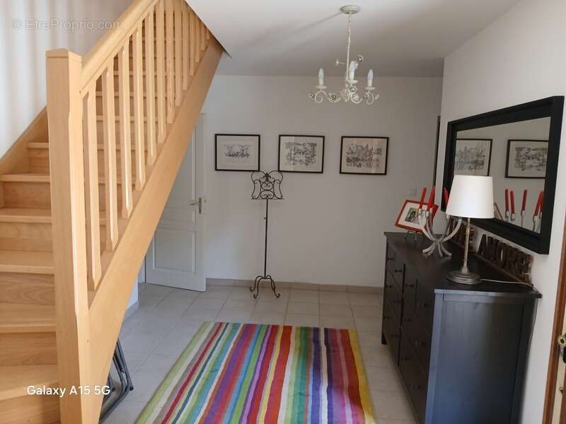 Maison à SAINT-LEON-SUR-VEZERE