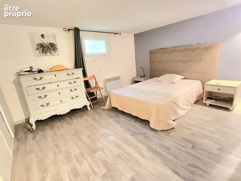 CHATEAU GOMBERT / MAISON D'HOTES 242 M² HABITABLE /