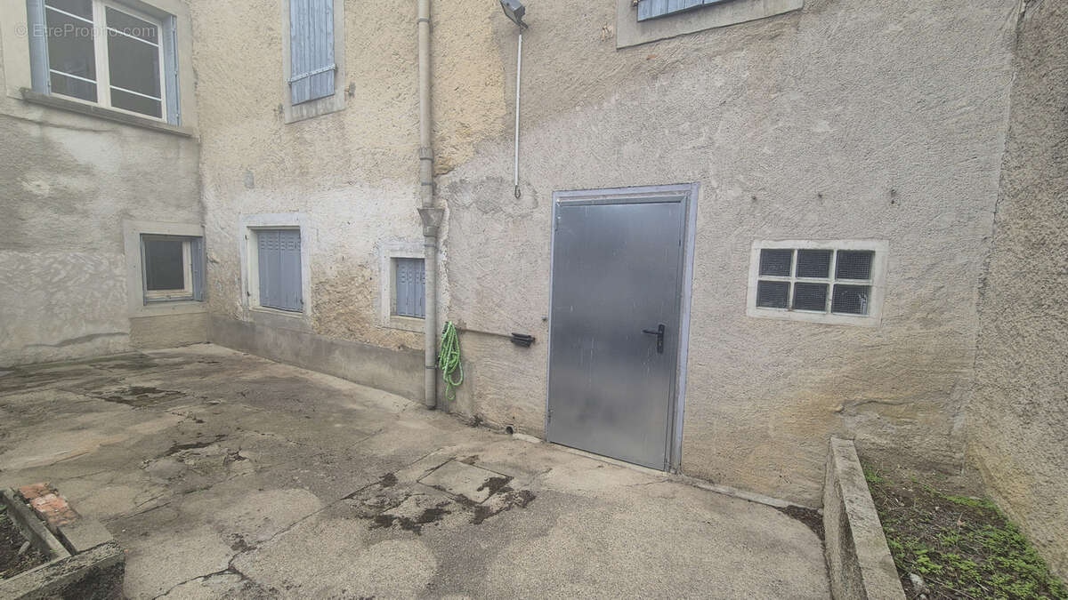 Maison à SALLES-SUR-L&#039;HERS