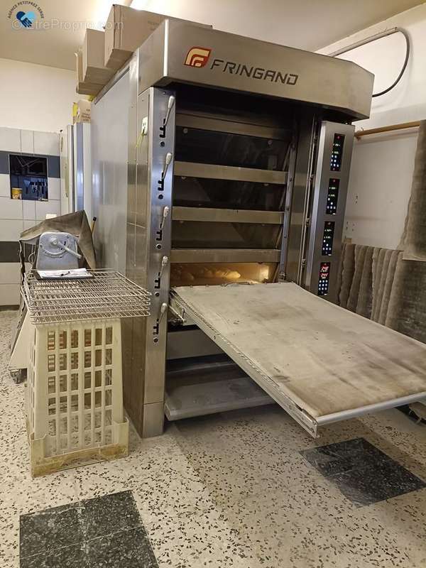 Commerce à THEZAN-DES-CORBIERES