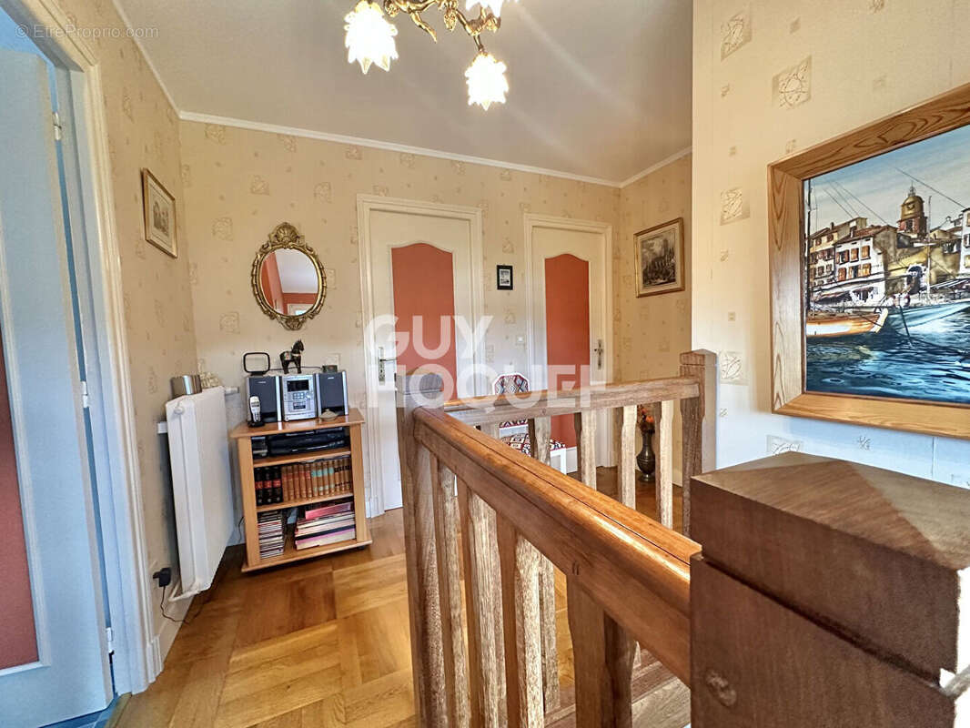 Maison à SAINT-MARTIN-DE-BOSCHERVILLE