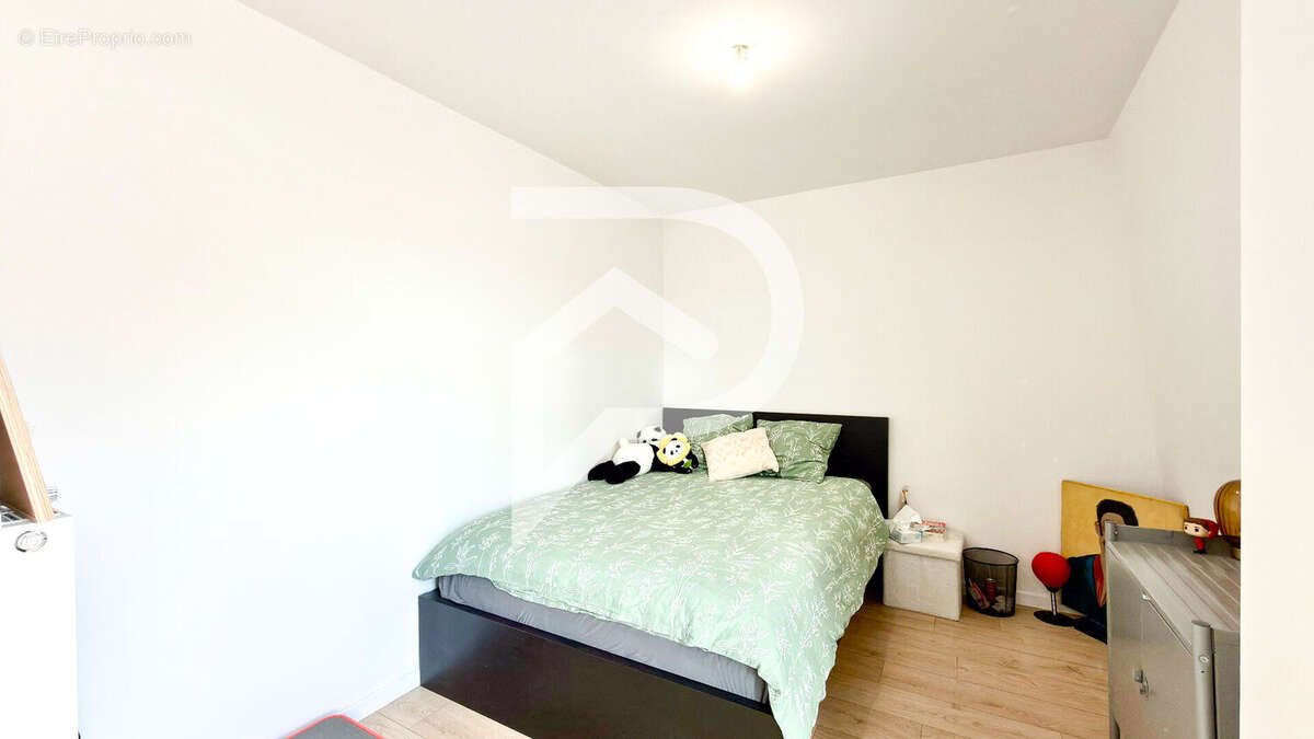 Appartement à LE BLANC-MESNIL